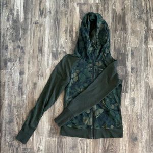 Lululemon 🍋 hooded jacket